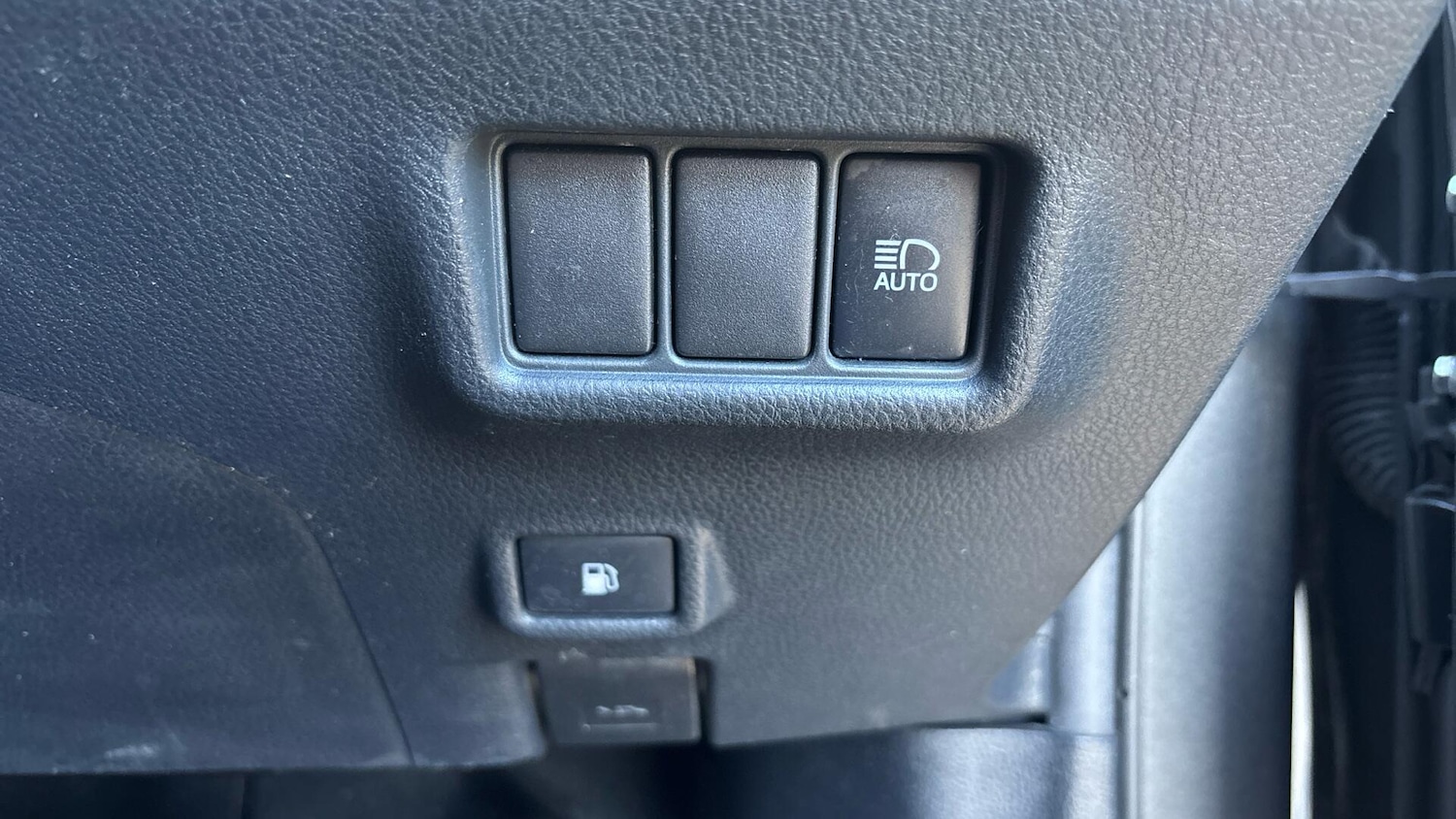 Used Toyota C-HR 2019 for sale - 76485808: Photo 34