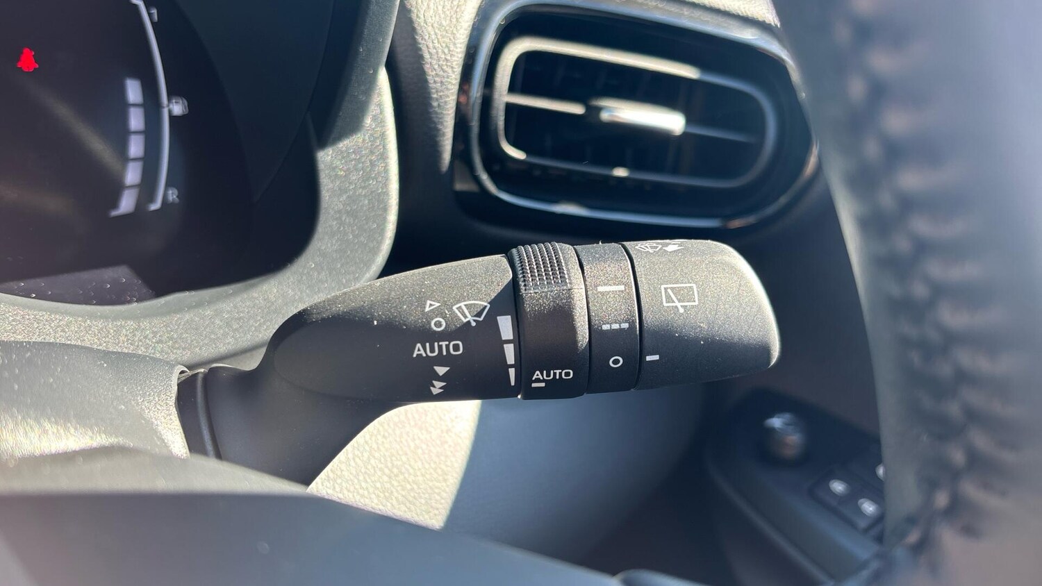 Used Toyota Yaris Cross 2025 for sale - 77970561: Photo 35