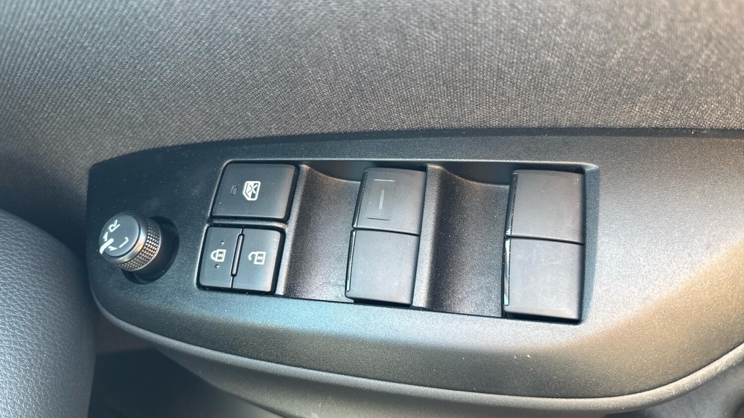 Used Toyota Yaris Cross 2025 for sale - 77970561: Photo 36