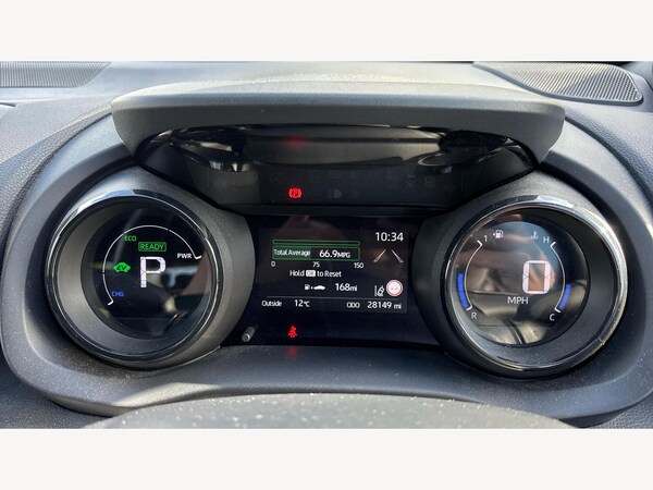 Used Toyota Yaris 2021 for sale - 76158993: Photo 11