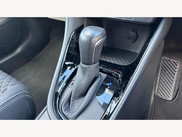 Used Toyota Yaris 2021 for sale - 76158993: Photo 31