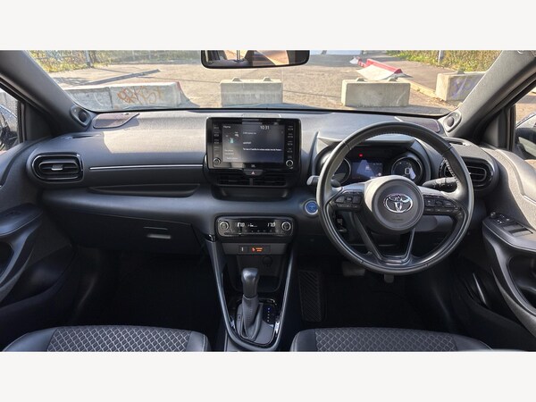 Used Toyota Yaris 2021 for sale - 76158993: Photo 7