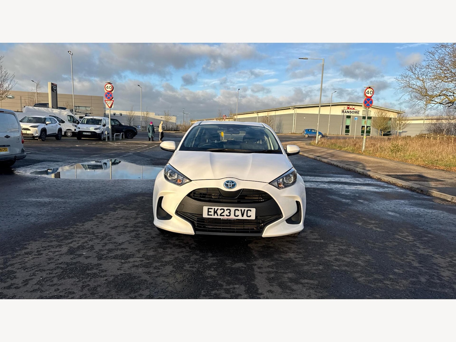 Used Toyota Yaris 2023 for sale - 77524605: Photo 17