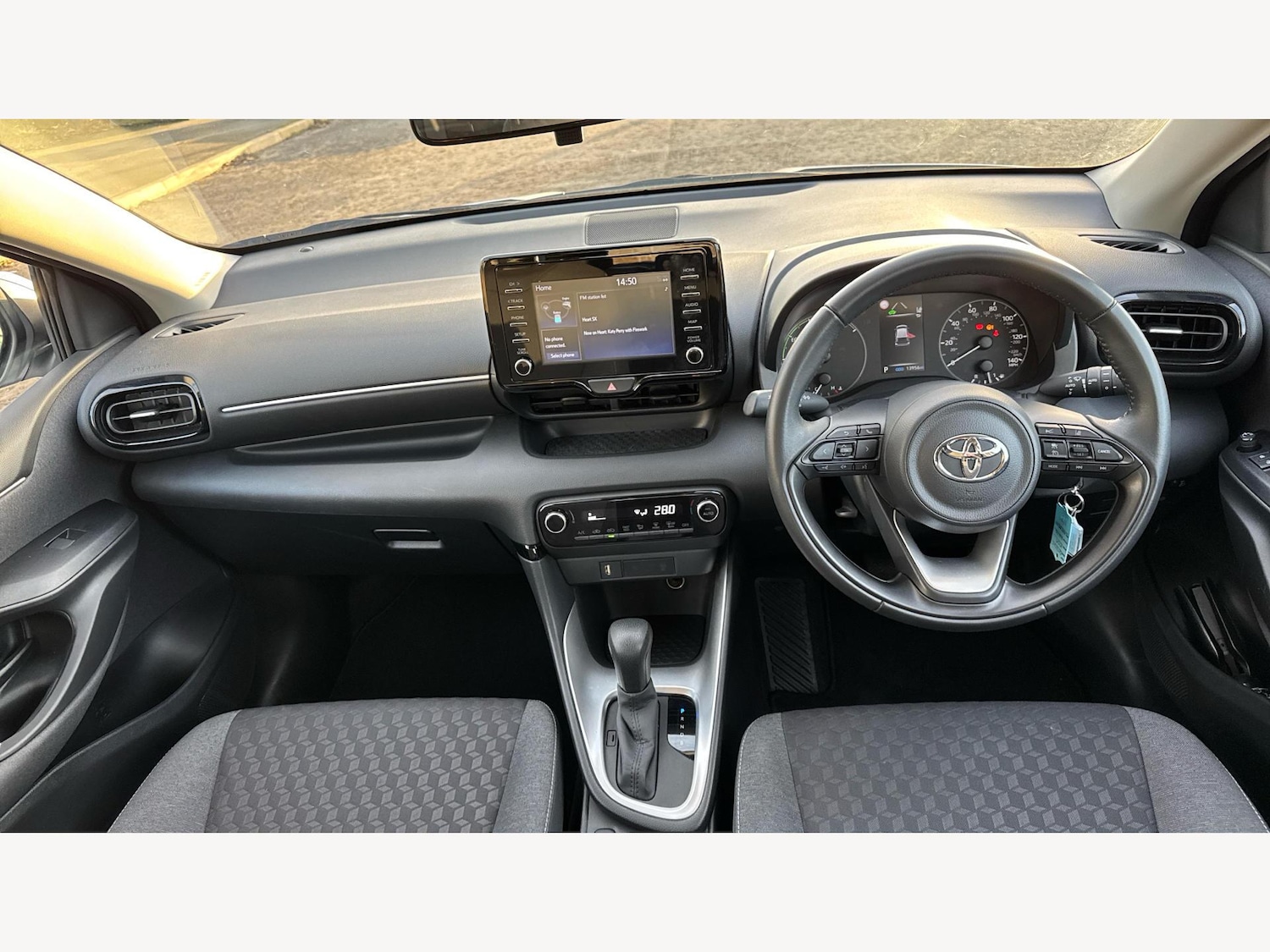 Used Toyota Yaris 2023 for sale - 77524605: Photo 7