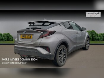 Used Toyota C-HR 2018 for sale - 77738128: Photo