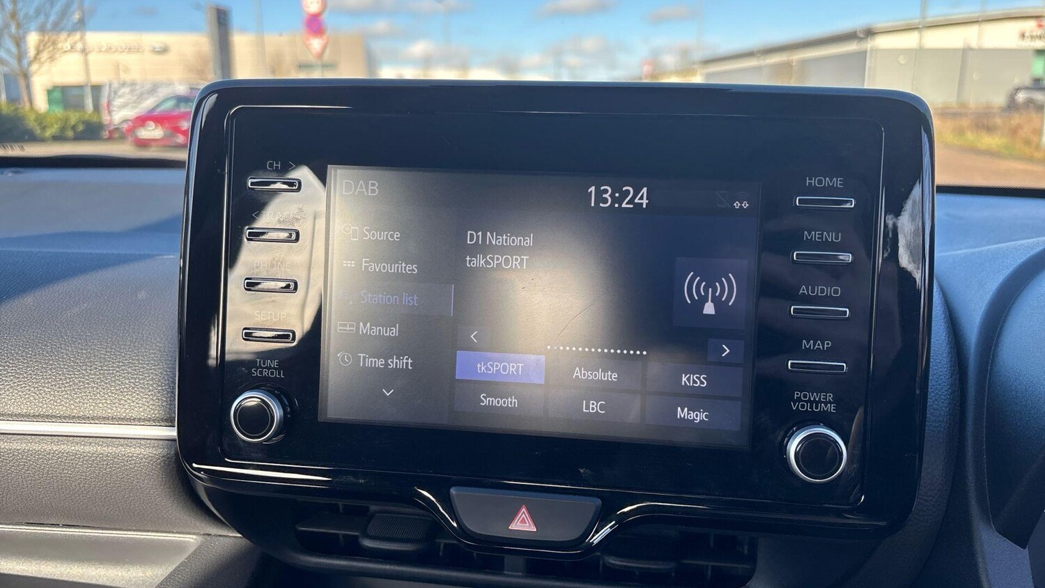 Used Toyota Yaris 2023 for sale - 77525162: Photo 32