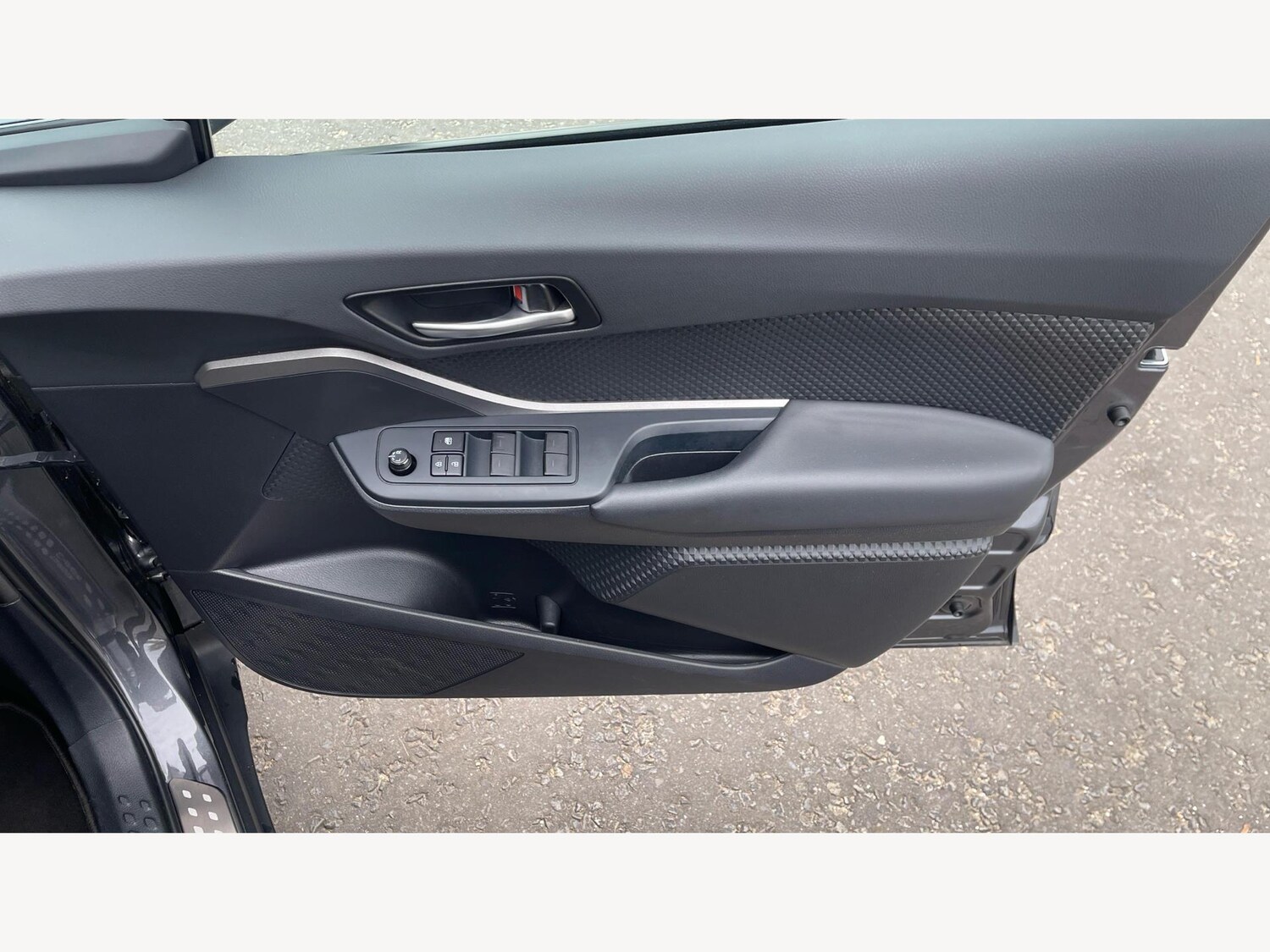 Used Toyota C-HR 2023 for sale - 76485098: Photo 29