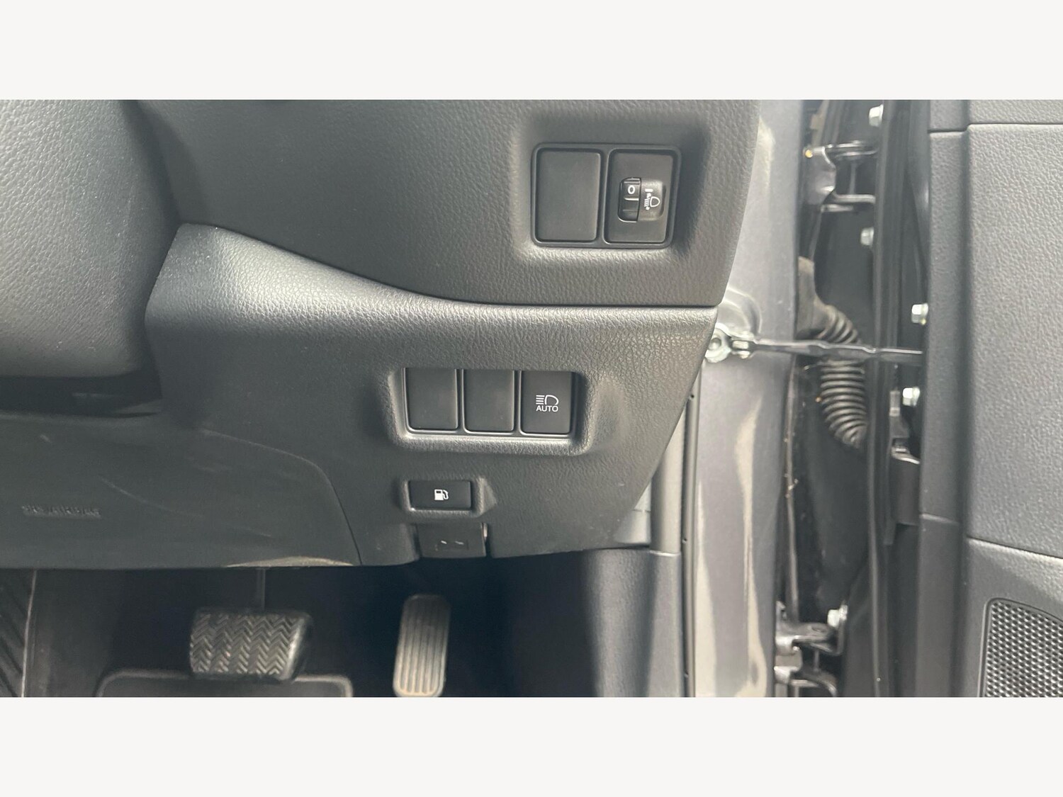 Used Toyota C-HR 2023 for sale - 76485098: Photo 30