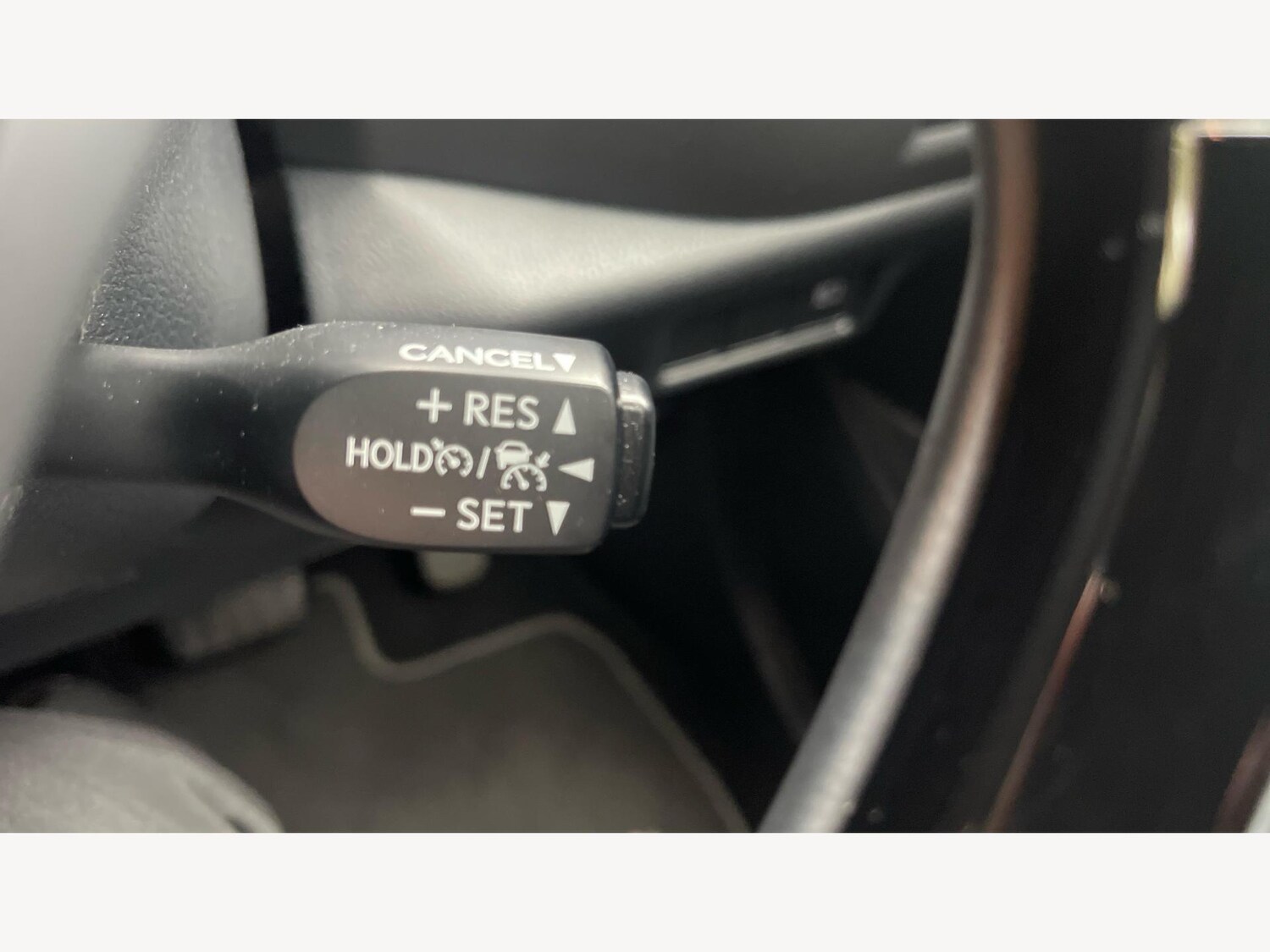 Used Toyota C-HR 2023 for sale - 76485098: Photo 32