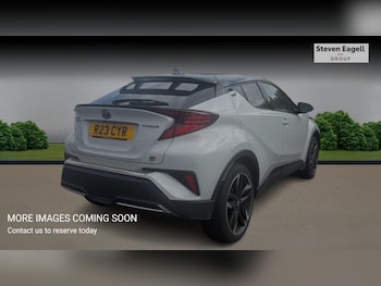 Used Toyota C-HR 2023 for sale - 79212958: Photo
