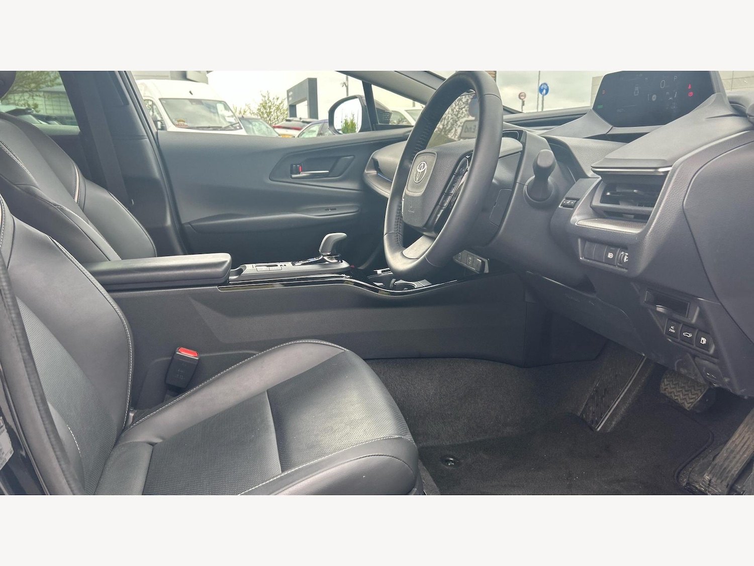 Used Toyota Prius 2024 for sale - 76440755: Photo 13