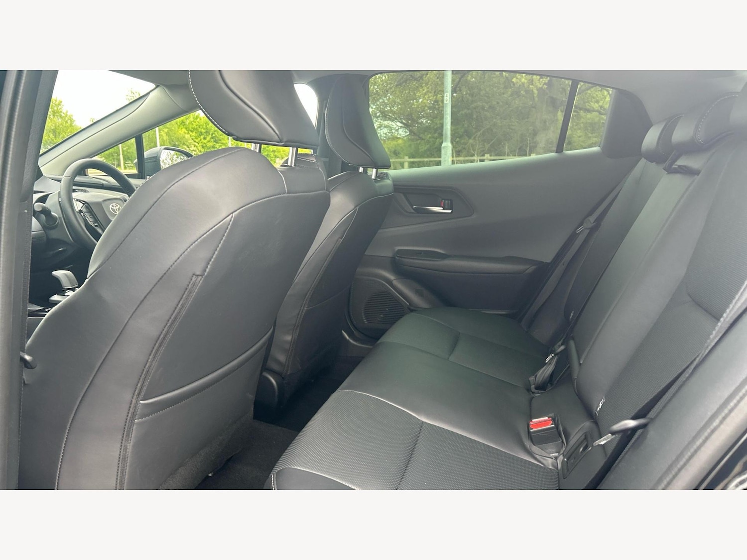 Used Toyota Prius 2024 for sale - 76440755: Photo 15