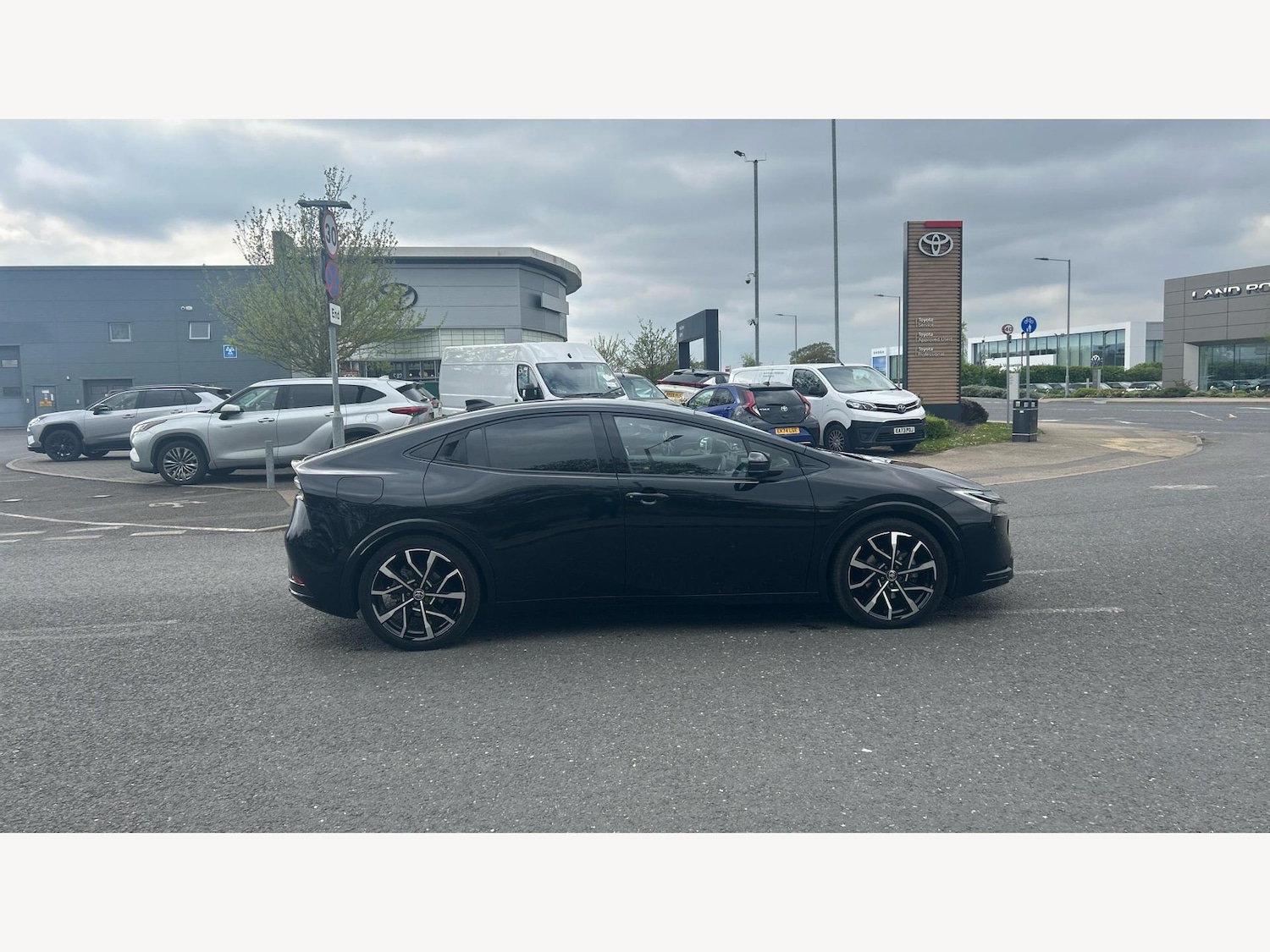 Used Toyota Prius 2024 for sale - 76440755: Photo 18