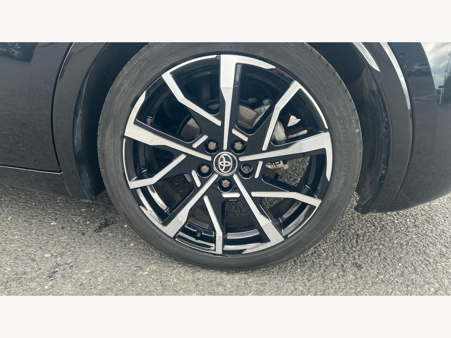 Used Toyota Prius 2024 for sale - 76440755: Photo 30