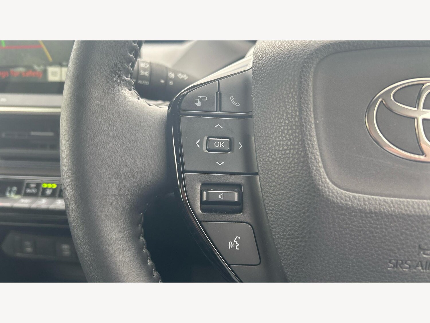 Used Toyota Prius 2024 for sale - 76440755: Photo 37