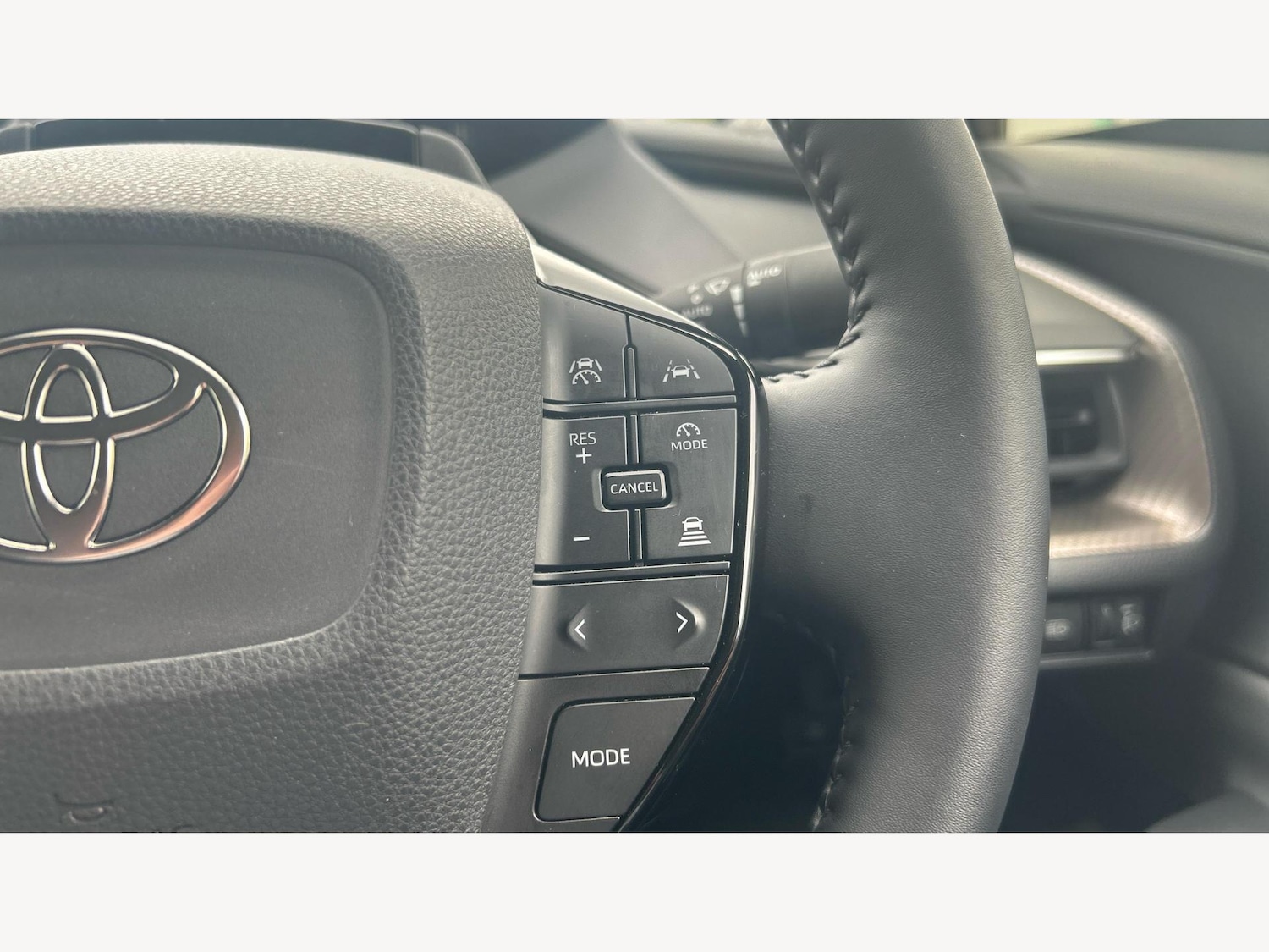 Used Toyota Prius 2024 for sale - 76440755: Photo 38