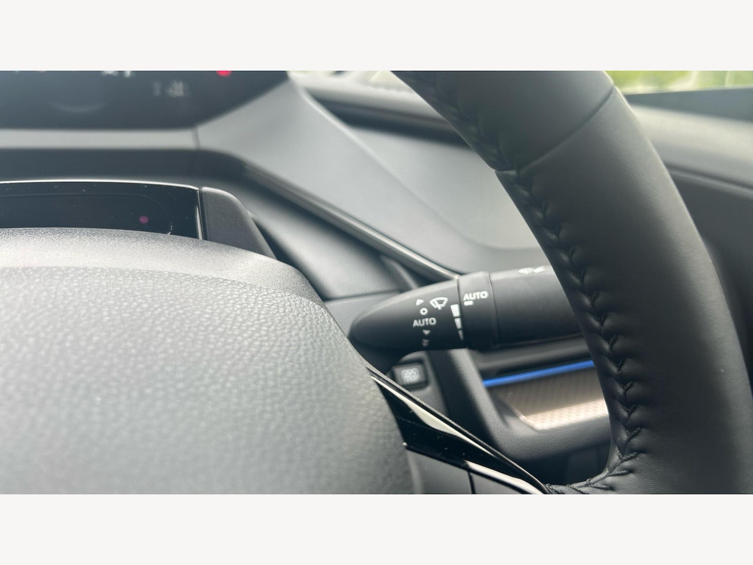 Used Toyota Prius 2024 for sale - 76440755: Photo 41