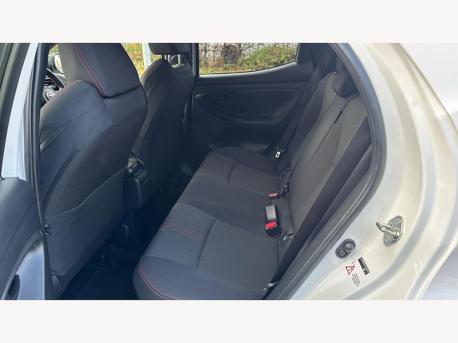 Used Toyota Yaris 2023 for sale - 76607490: Photo 15