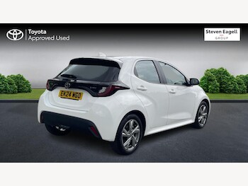 Used Toyota Yaris 2024 for sale - 78859765: Photo