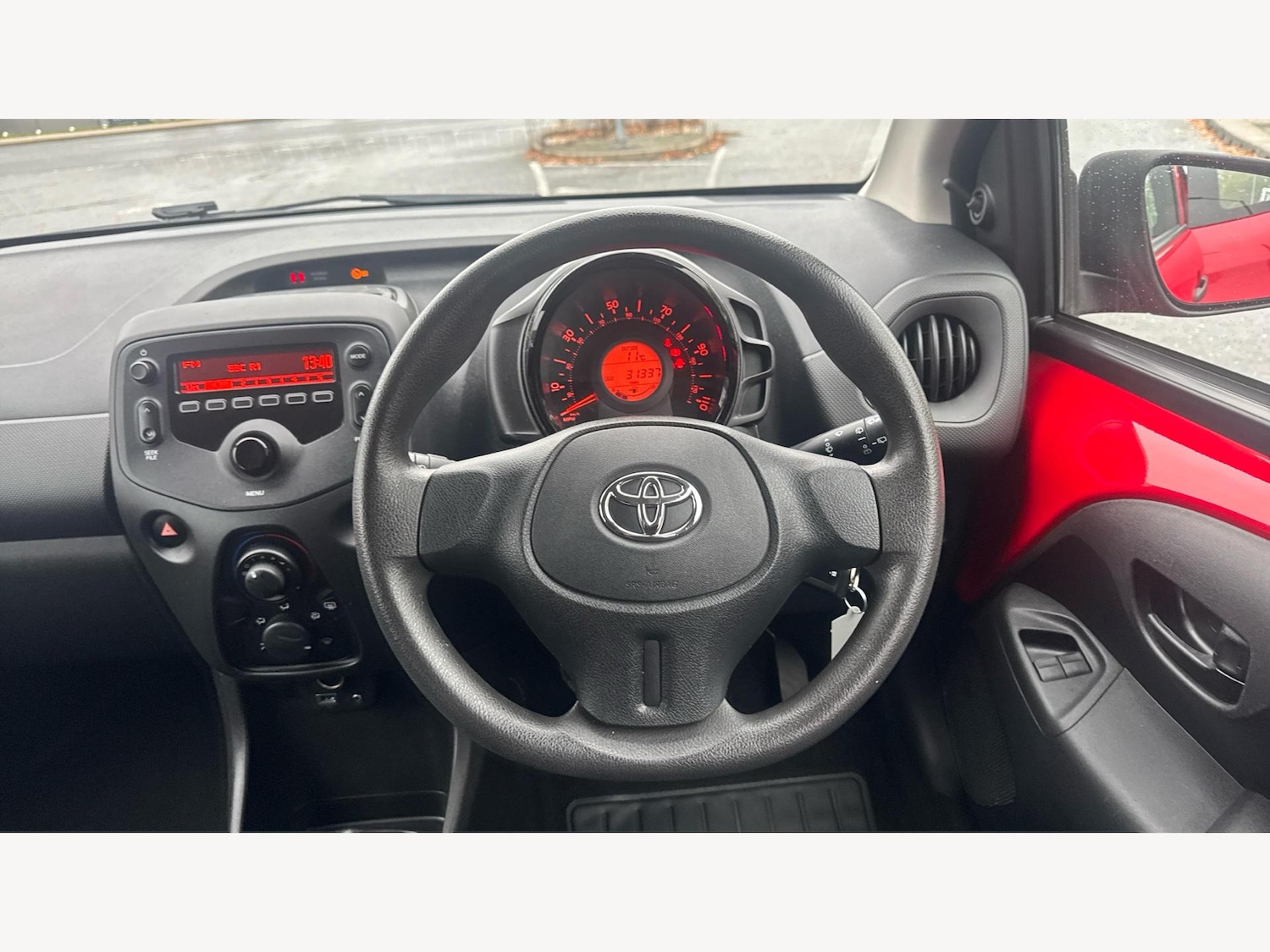 Used Toyota AYGO 2018 for sale - 76550411: Photo 10