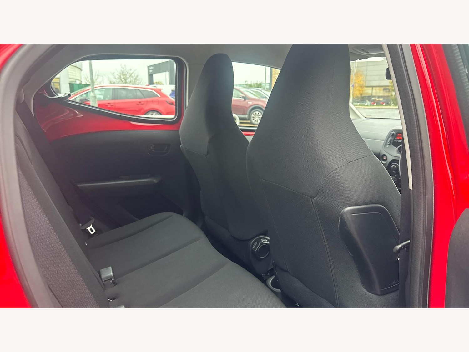 Used Toyota AYGO 2018 for sale - 76550411: Photo 14