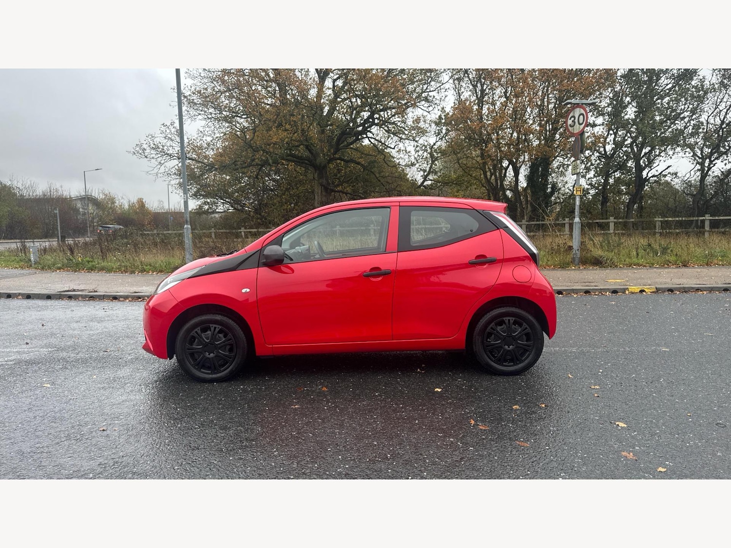 Used Toyota AYGO 2018 for sale - 76550411: Photo 19