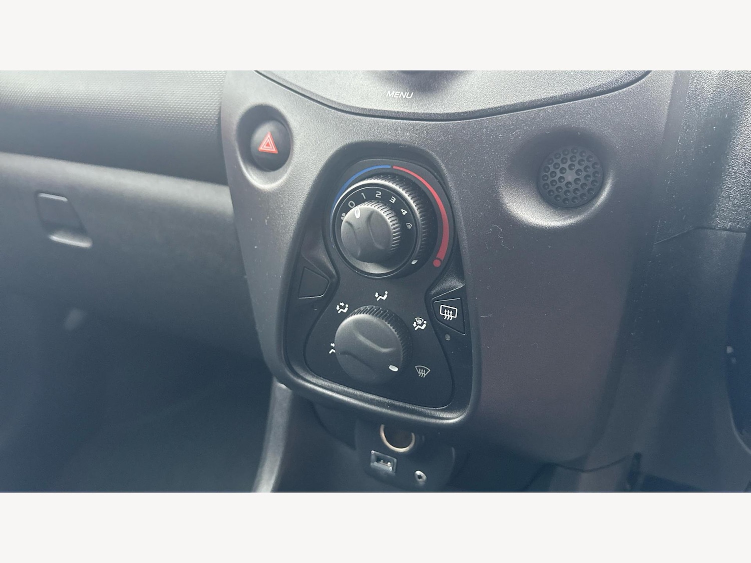 Used Toyota AYGO 2018 for sale - 76550411: Photo 27