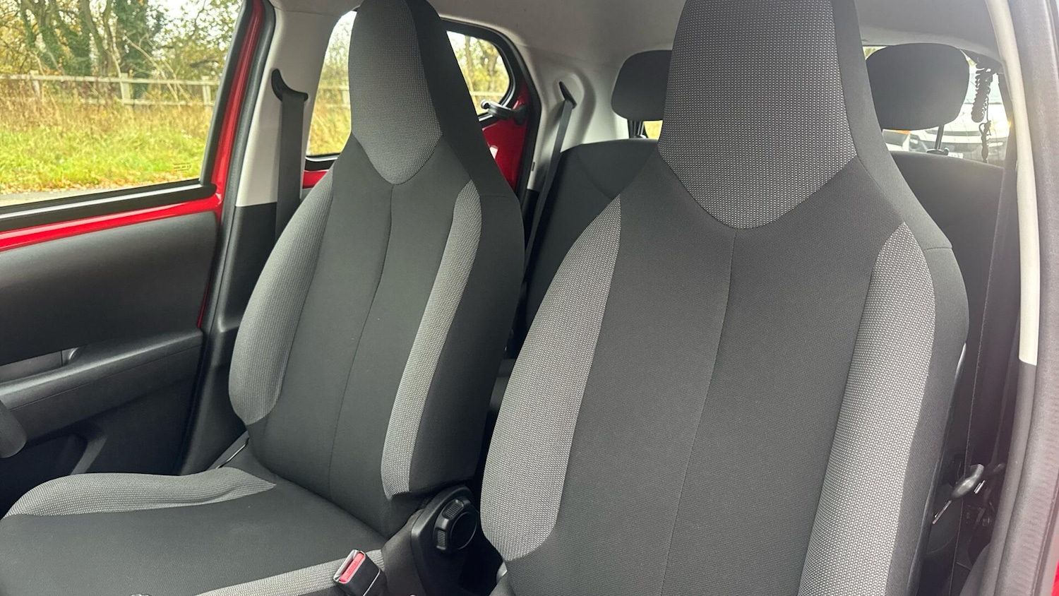 Used Toyota AYGO 2018 for sale - 76550411: Photo 33