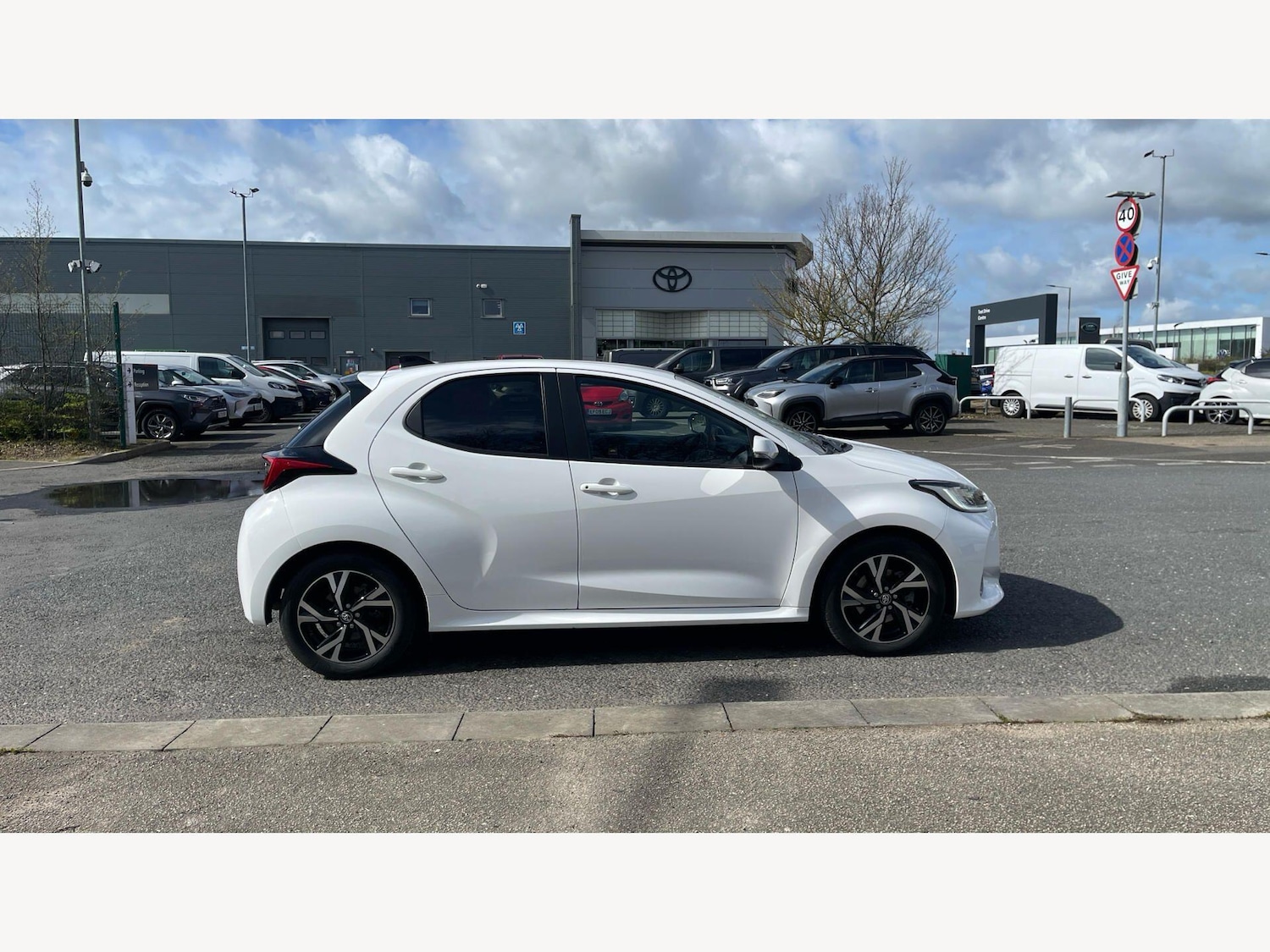 Used Toyota Yaris 2025 for sale - 78086701: Photo 18