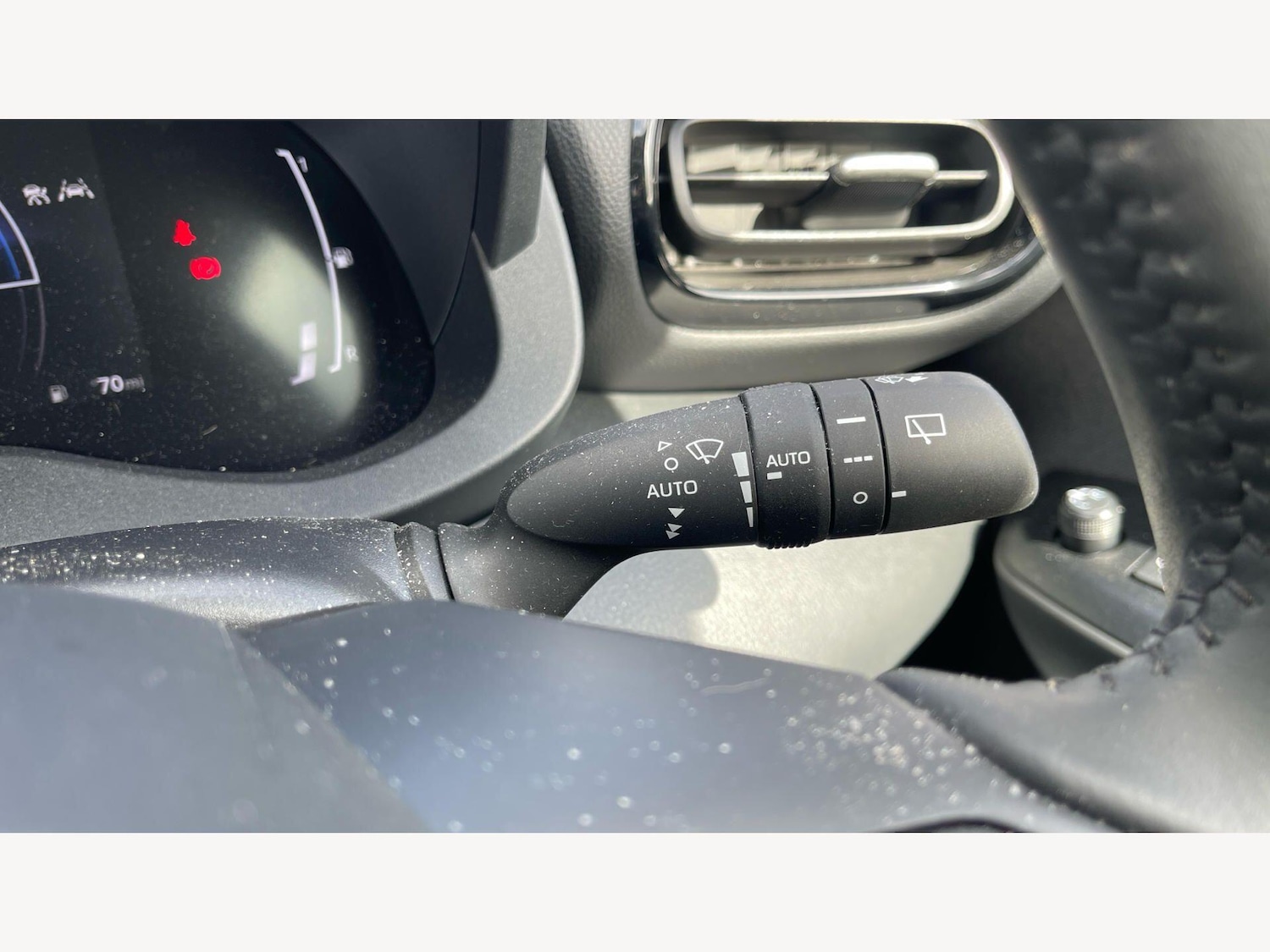 Used Toyota Yaris 2025 for sale - 78086701: Photo 32