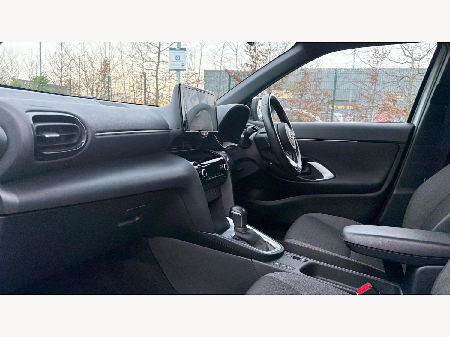 Used Toyota Yaris Cross 2022 for sale - 77267004: Photo 12