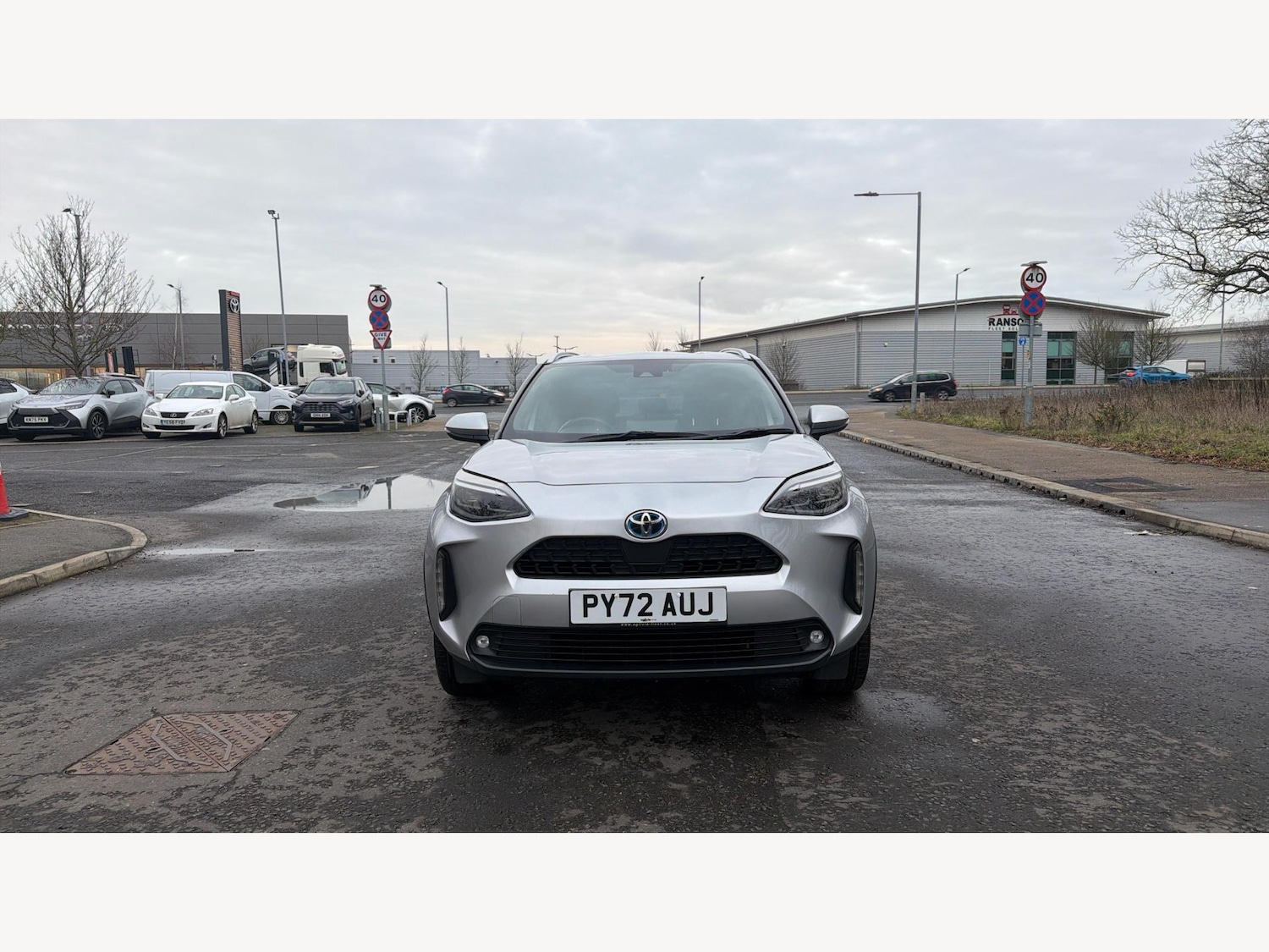 Used Toyota Yaris Cross 2022 for sale - 77267004: Photo 17