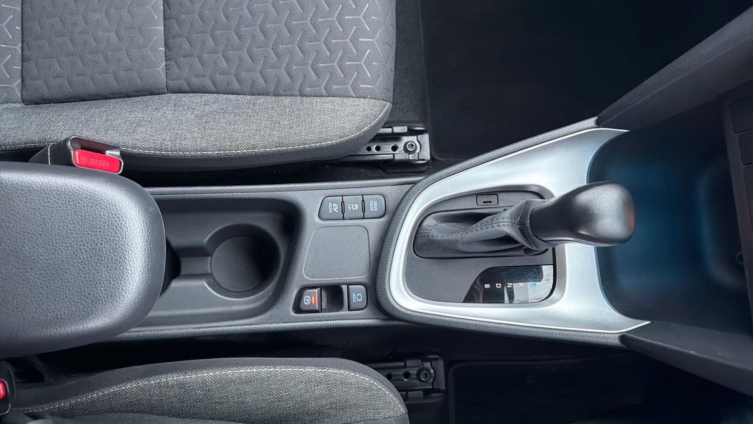 Used Toyota Yaris Cross 2022 for sale - 77267004: Photo 34