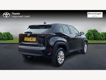 Used Toyota Yaris Cross 2023 for sale - 76432224: Photo