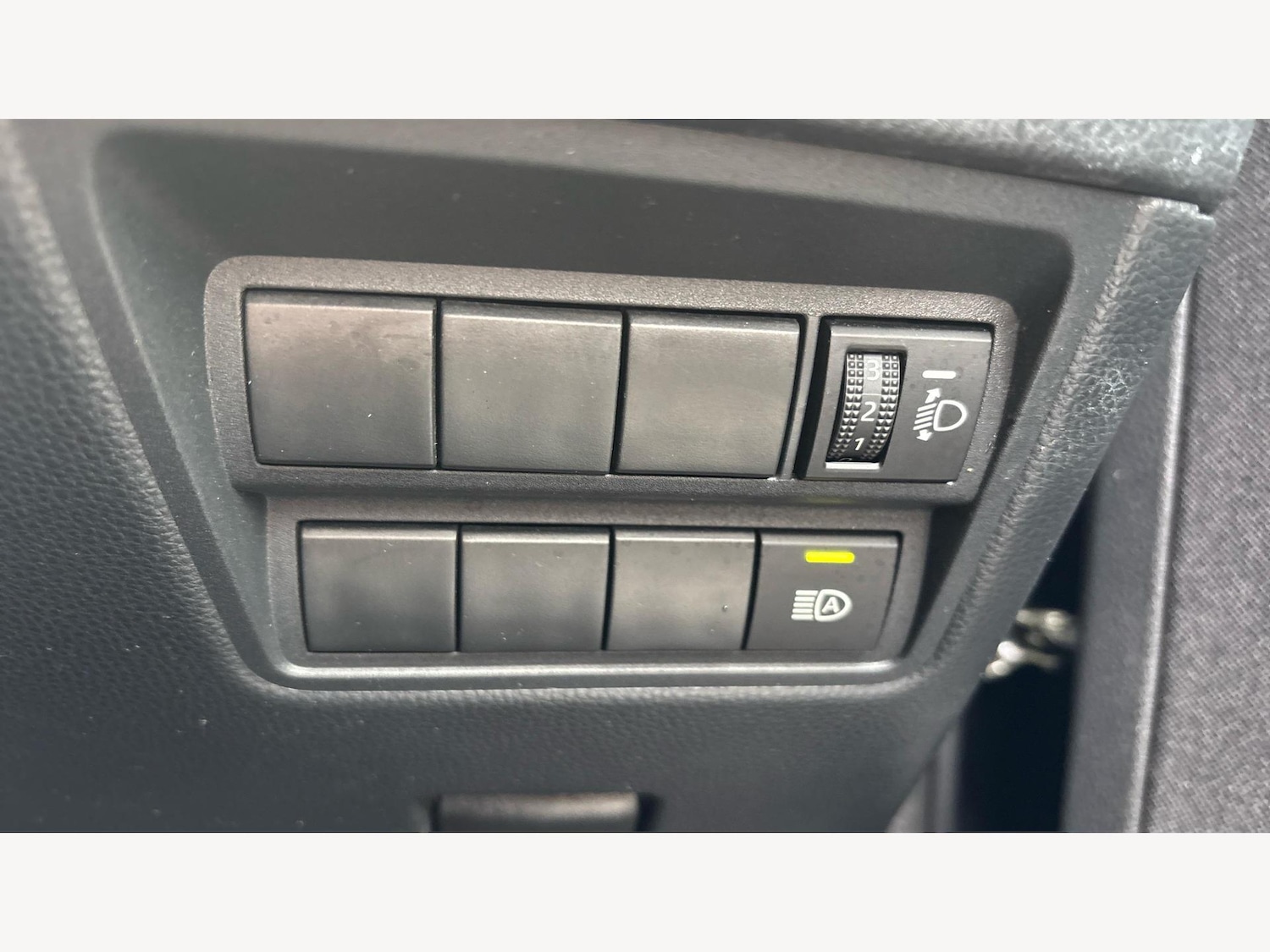 Used Toyota Yaris Cross 2023 for sale - 76432224: Photo 31