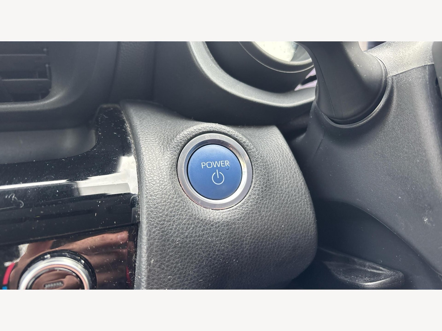 Used Toyota Yaris Cross 2023 for sale - 76432224: Photo 32