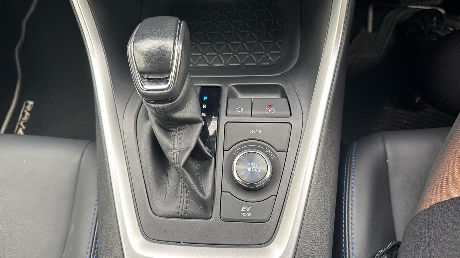 Used Toyota RAV4 for sale - 77267378: Photo 37