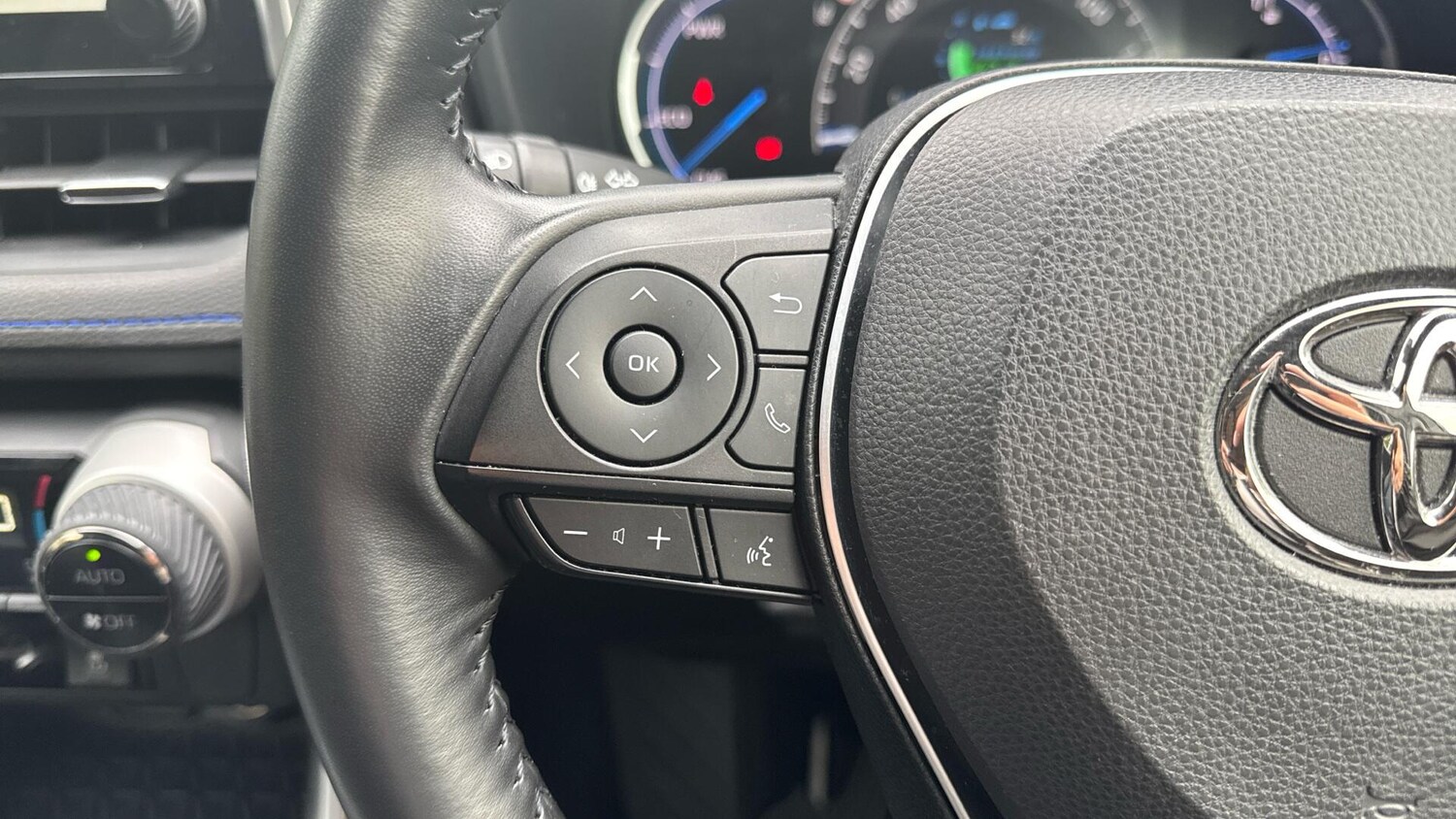 Used Toyota RAV4 for sale - 77267378: Photo 40