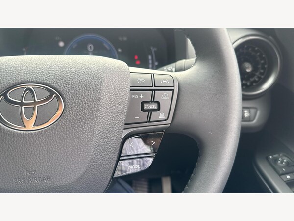 Used Toyota C-HR 2024 for sale - 75678239: Photo 25