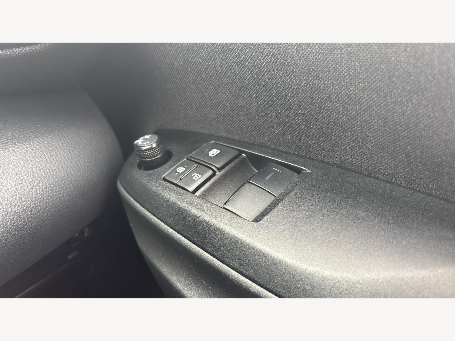 Used Toyota Yaris 2023 for sale - 76318046: Photo 25