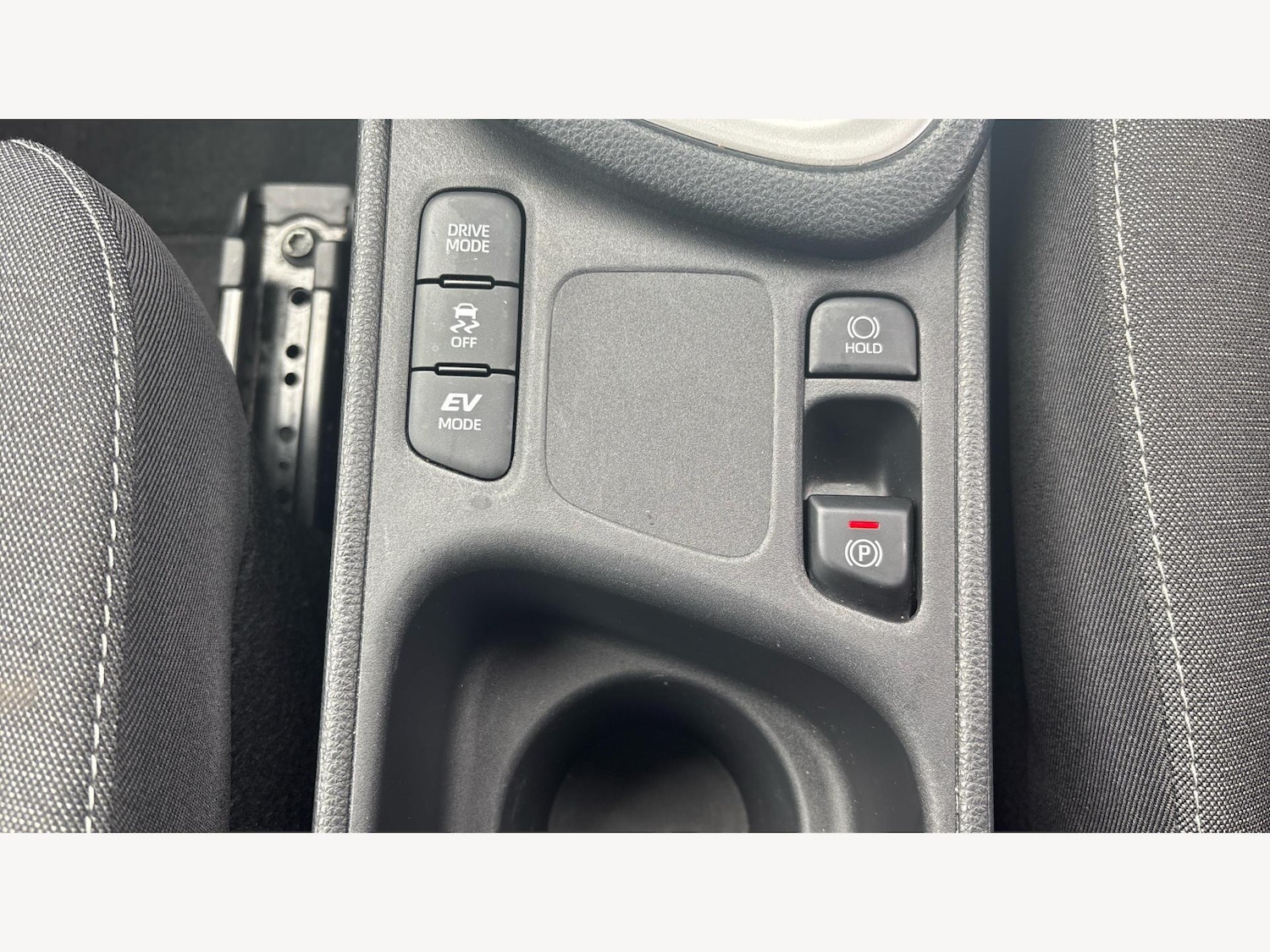 Used Toyota Yaris 2023 for sale - 76318046: Photo 30