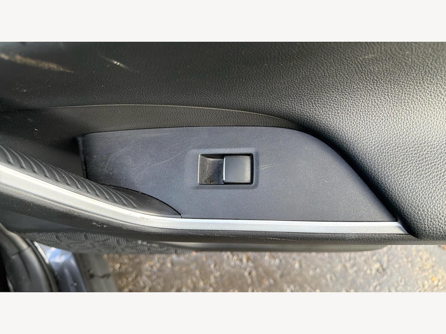 Used Toyota RAV4 2020 for sale - 77612041: Photo 28