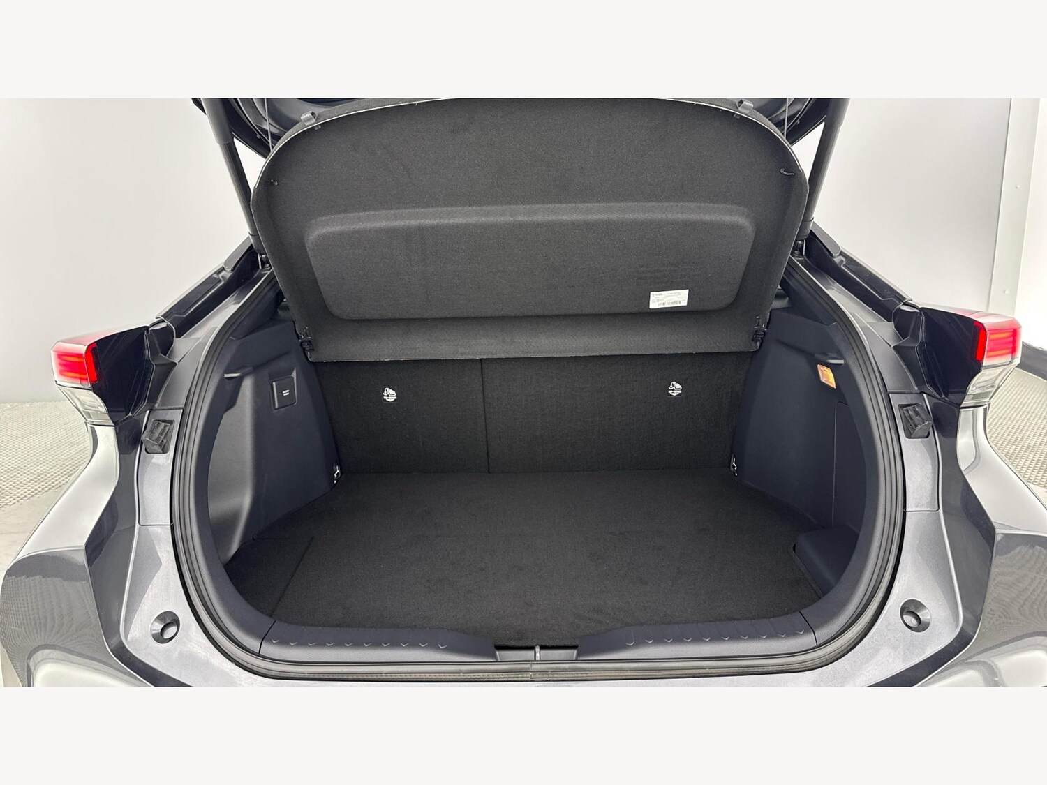 Used Toyota C-HR 2024 for sale - 76473497: Photo 16