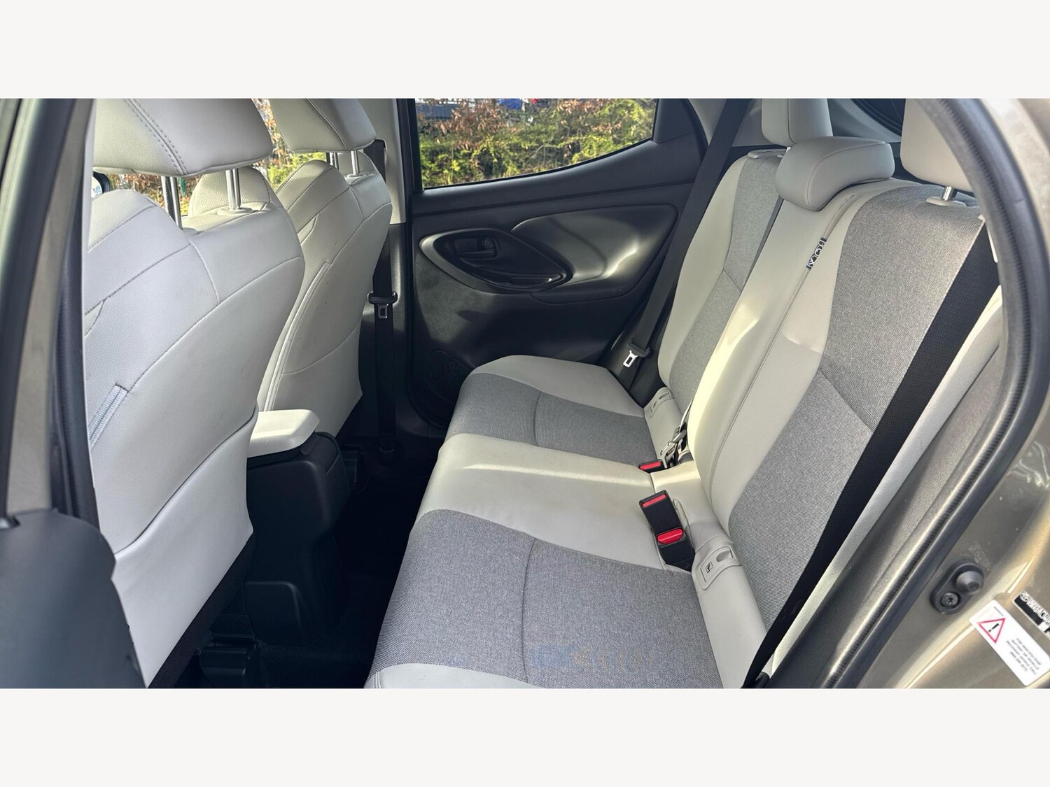 Used Toyota Yaris 2023 for sale - 77411171: Photo 15