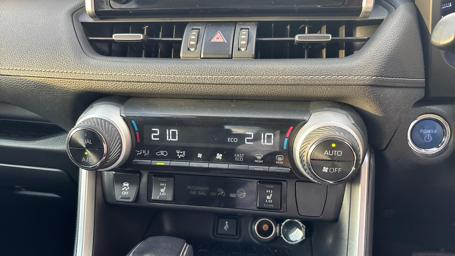 Used Toyota RAV4 2019 for sale - 76632862: Photo 35