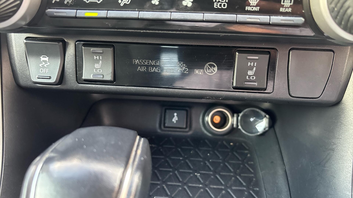 Used Toyota RAV4 2019 for sale - 76632862: Photo 37