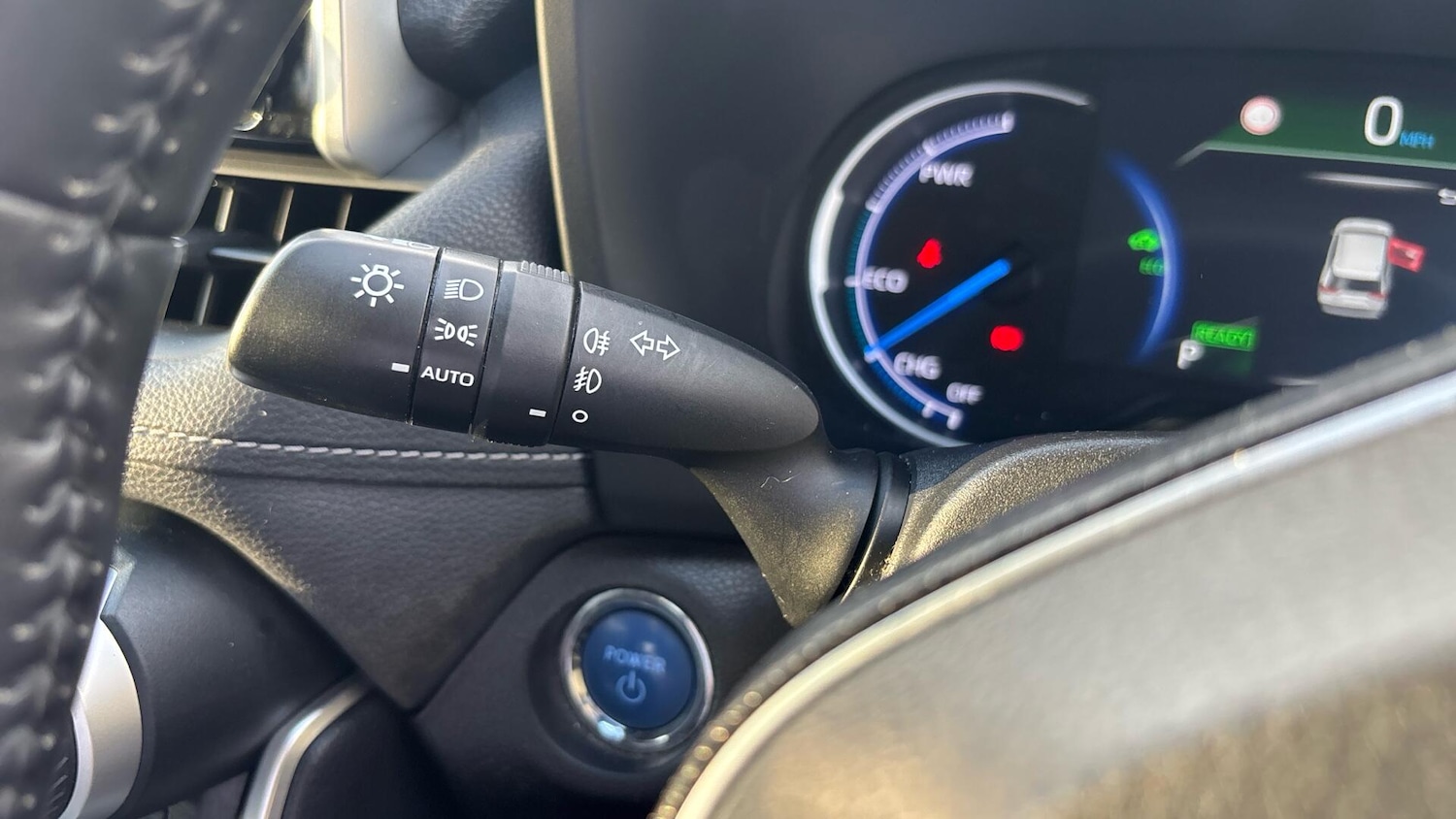 Used Toyota RAV4 2019 for sale - 76632862: Photo 40