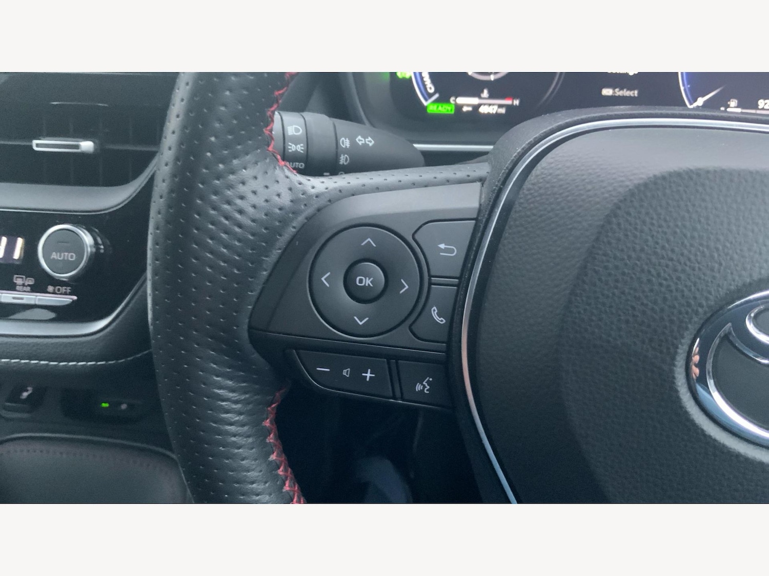 Used Toyota Corolla 2024 for sale - 77029123: Photo 31