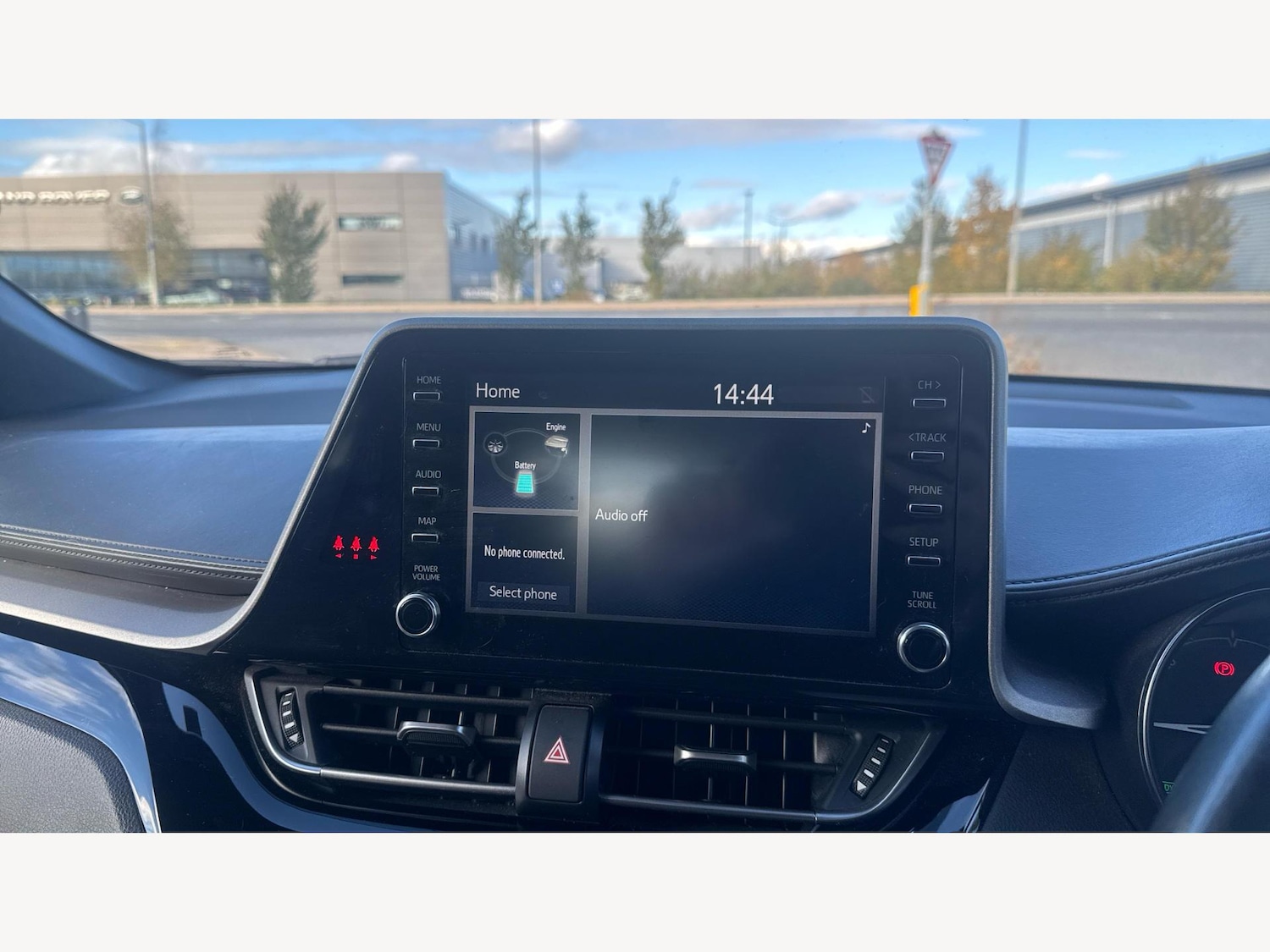 Used Toyota C-HR 2023 for sale - 76409486: Photo 9