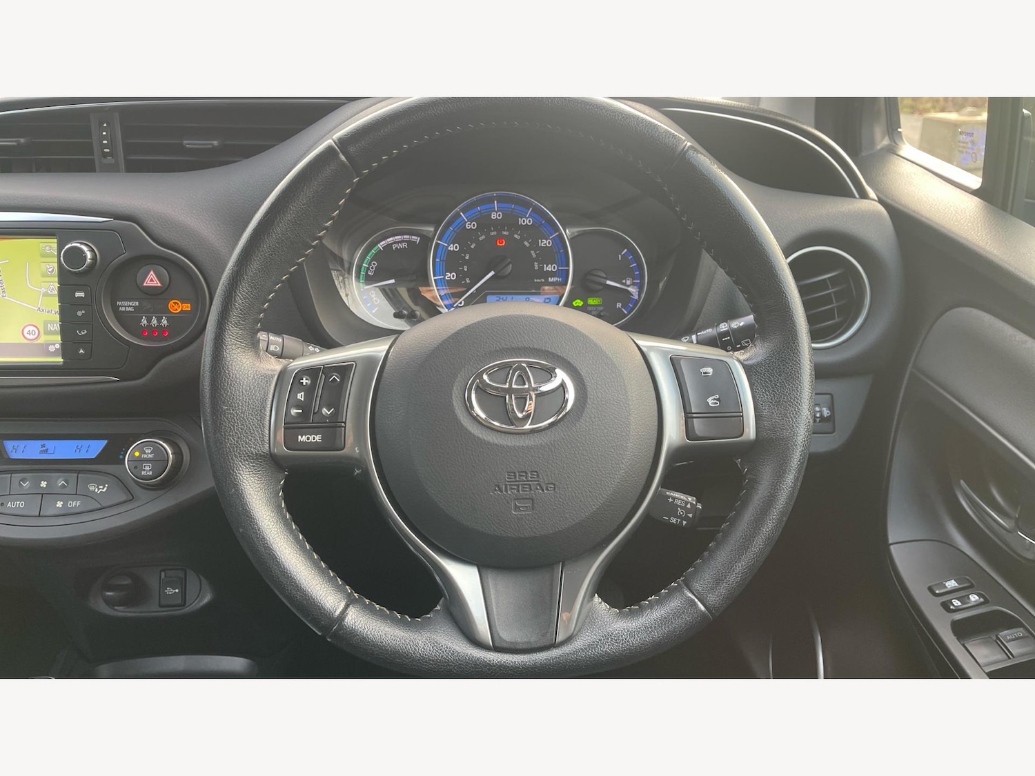 Used Toyota Yaris 2015 for sale - 77387522: Photo 10